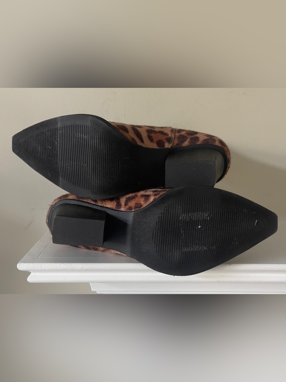 DV by Dolce Vita Jerico A Leopard Print Chelsea Bootie in Tan and Brown NWOB 6.5 - Picture 6 of 8